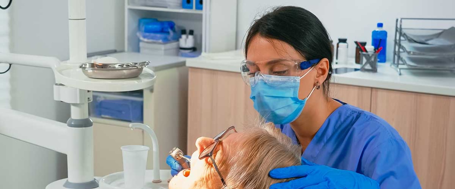 What is the Role of an Emergency Dentist?